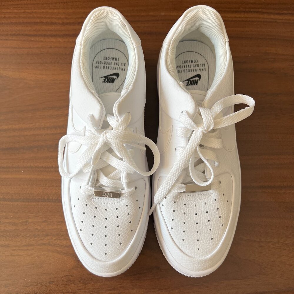 Nike Air Force 1 Sage Low White